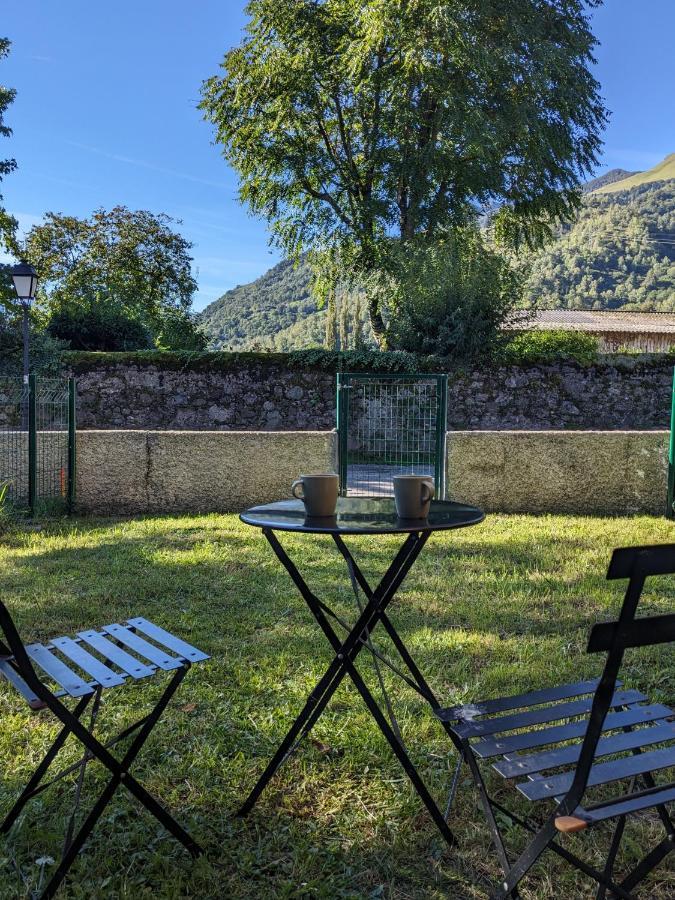 4 Personnes Et Jardin Bielle